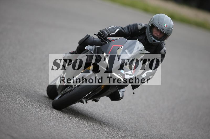 /Archiv-2023/10 21.04.2023 Discover the Bike ADR/Race 3 rot/7